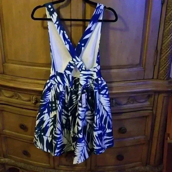 Romeo & juliet Blue/White dress - Picture 3 of 5